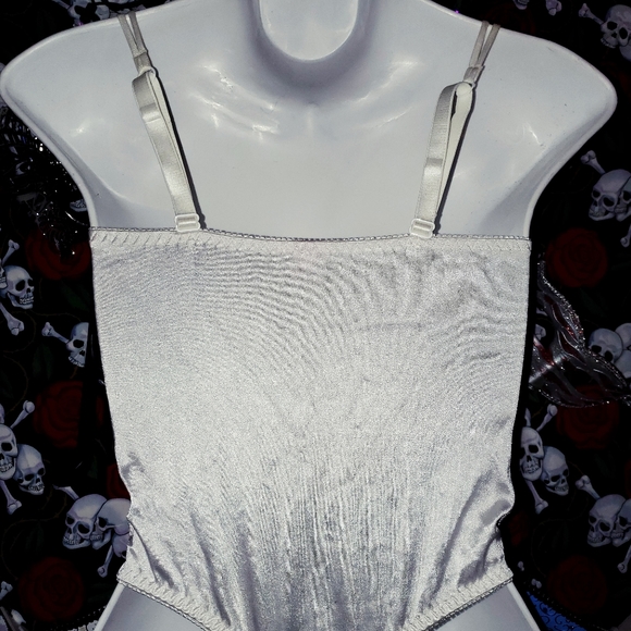 ❤VNTG EUC VS Whitw Lace & Satin Bodysuit/Bustier Extreme Pushup 36D❤ - Picture 10 of 16
